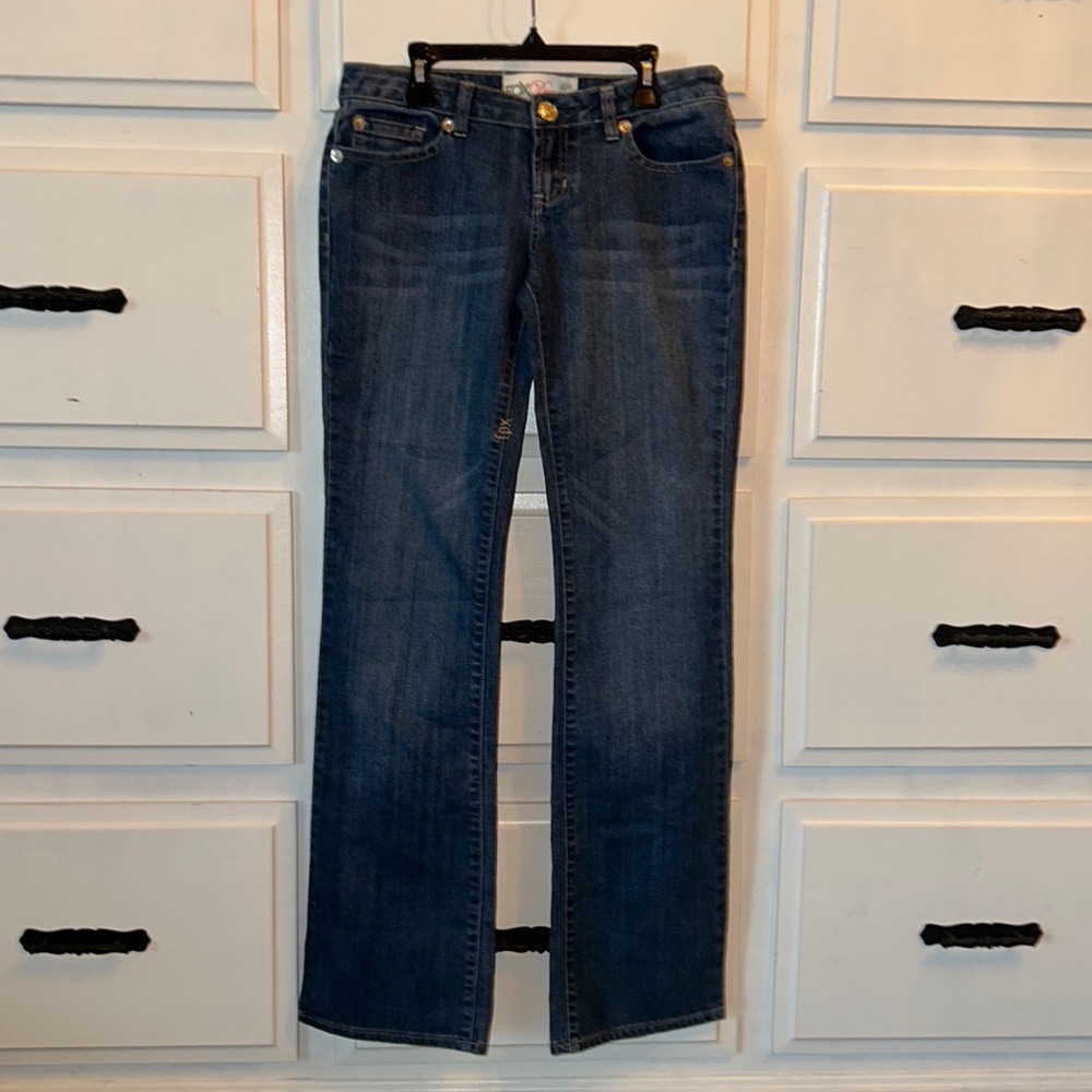 NWT FOX DENIM WOMEN’S JEANS SZ 7
